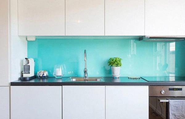 What to decorate in the kitchen in turquoise?